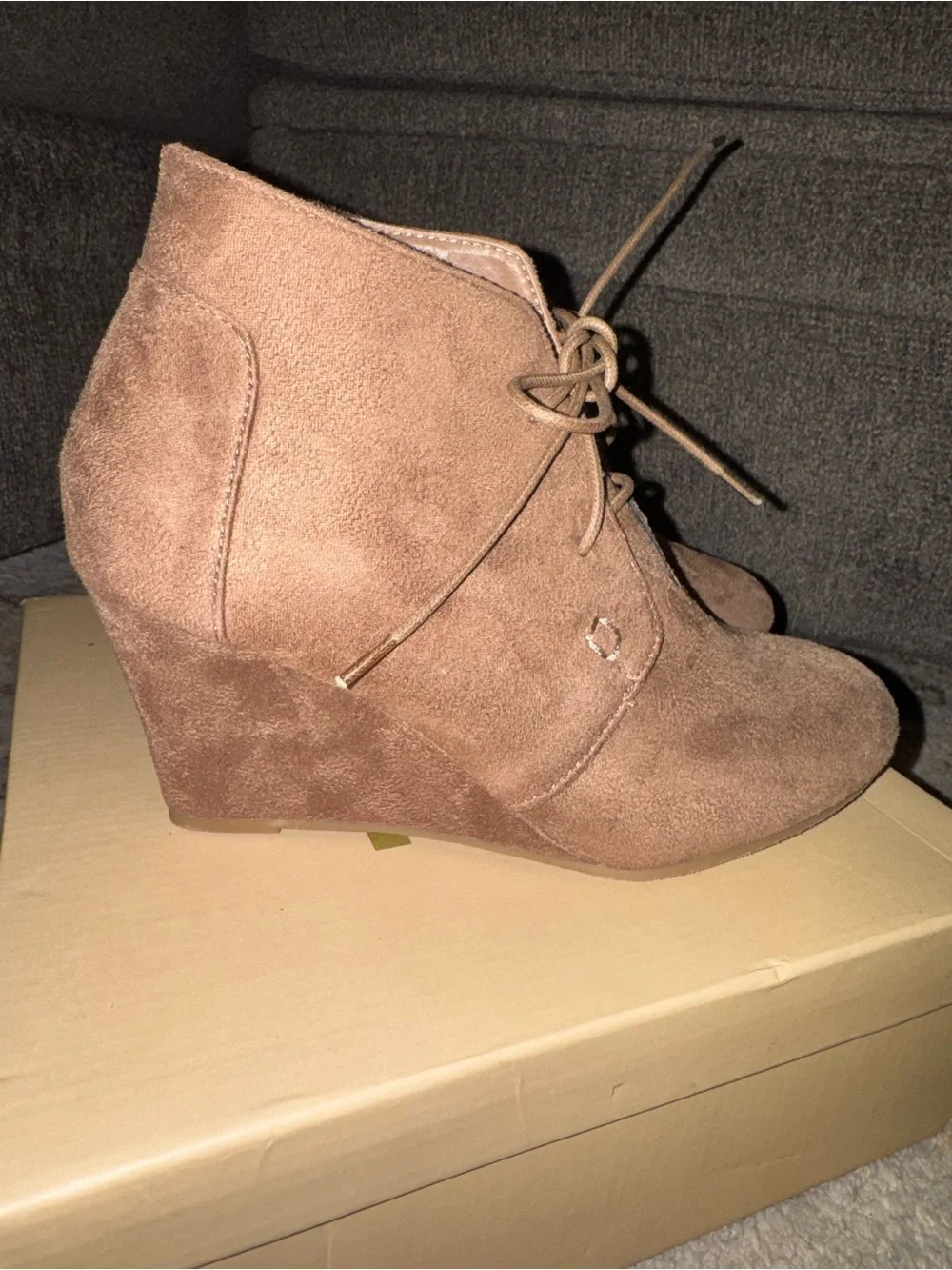 Yoki suede wedge